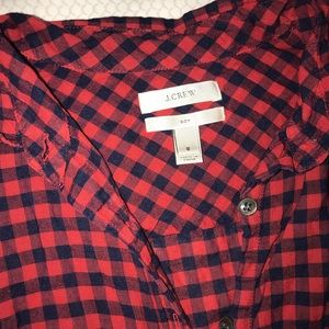 Jcrew plaid button up boy style!